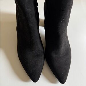 Elegant Black Women's Boots Size 10M